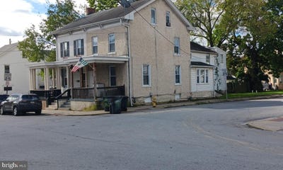 /international/us/28-n-5th-avenue-coatesville-pa-110108637210/