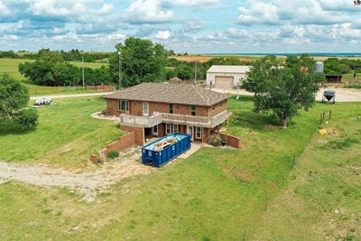 /international/us/5501-e-shipton-rd-new-cambria-ks-110108452025/