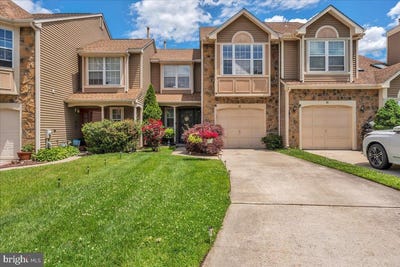 /international/us/18-kenton-place-mount-laurel-nj-110108441292/