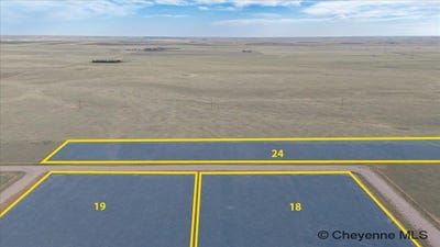 /international/us/tract-19-lonesome-dove-trl-burns-wy-110107264762/