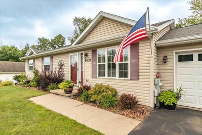 /international/us/6608-conner-davis-drive-wausau-wi-110101093492/