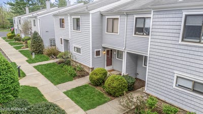 /international/us/7-joyce-court-tinton-falls-nj-110107549910/