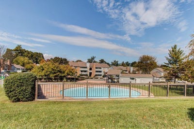 /international/us/2413-barnside-ct-salem-va-110108390261/