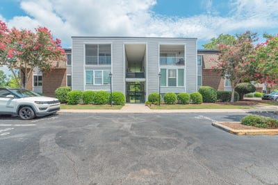 /international/us/321-laurens-street-sw-aiken-sc-110101316411/