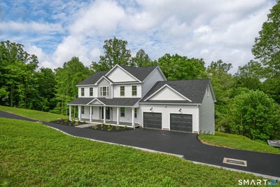/international/us/1427-monroe-turnpike-monroe-ct-110119946186/