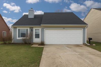 /international/us/22444-adams-drive-richton-park-il-110098453798/