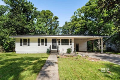/international/us/13-cypress-drive-saraland-al-110104996683/
