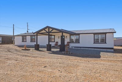 /international/us/36-san-domingo-road-laguna-nm-110106566784/