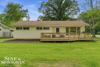 /international/us/1706-new-jersey-avenue-marysville-mi-110108747889/