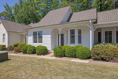 /international/us/142-victoria-way-roswell-ga-110107489493/