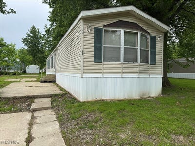 /international/us/3583-austin-road-unit-68-geneva-oh-110099965251/