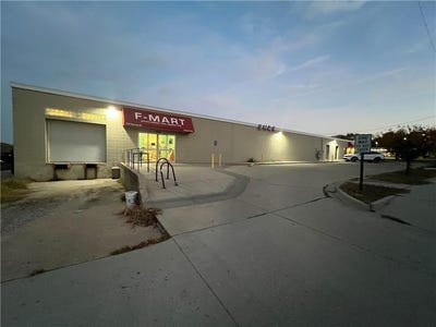 /international/us/530-colorado-street-lawrence-ks-110106251977/
