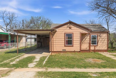 /international/us/510-medcalf-street-bangs-tx-110106726587/
