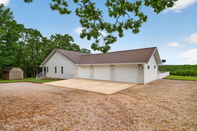 /international/us/1181-county-road-504-gainesville-mo-110107750387/