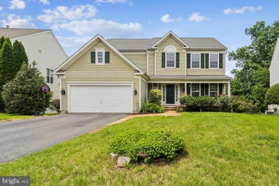 /international/us/21745-regents-park-circle-sterling-va-110108398461/