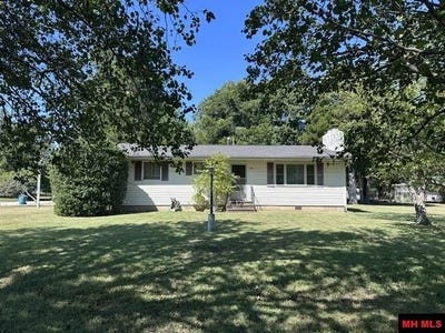 /international/us/309-broadway-bull-shoals-ar-110119753787/
