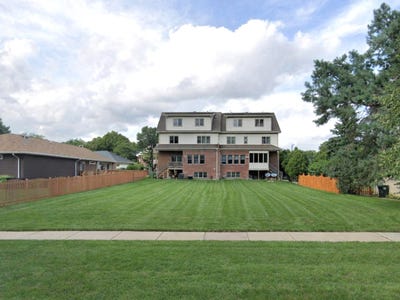 /international/us/5526-main-street-morton-grove-il-110105202858/