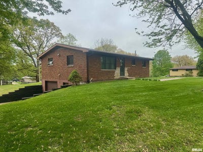 /international/us/728-loren-drive-quincy-il-110099956356/