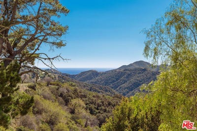 /international/us/2385-roscomare-rd-los-angeles-ca-110120513817/