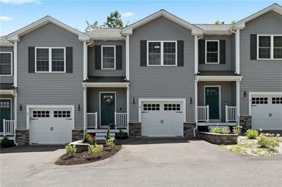 /international/us/1196-charles-street-north-providence-ri-110101094249/