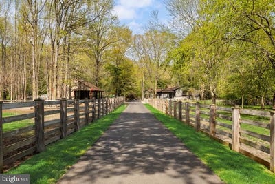 /international/us/37-hawkin-road-medford-nj-110107571290/