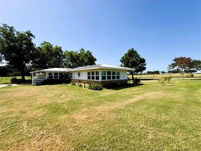 /international/us/9596-west-us-highway-79-hearne-tx-110101244836/
