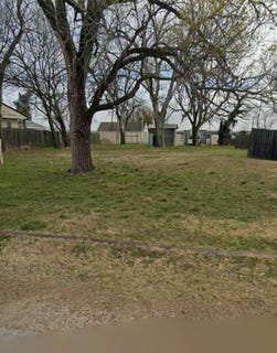 /international/us/412-n-clark-st-udall-ks-110107306846/