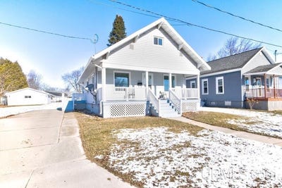 /international/us/4113-n-shore-drive-menominee-mi-110106522600/