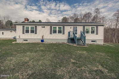 /international/us/955-state-highway-67-johnstown-ny-110107318166/