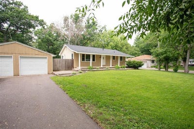 /international/us/29930-nathan-court-lindstrom-mn-110100210049/