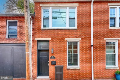 /international/us/624-jasper-street-baltimore-md-110108392909/