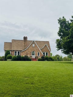 /international/us/1285-mckendree-church-road-mayfield-ky-110107879985/
