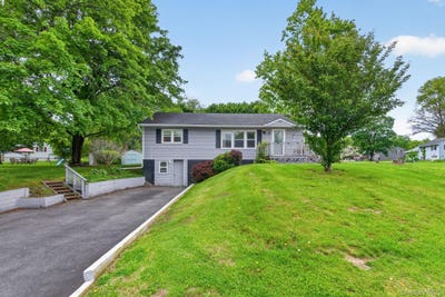 /international/us/34-linden-drive-newburgh-ny-110108259923/