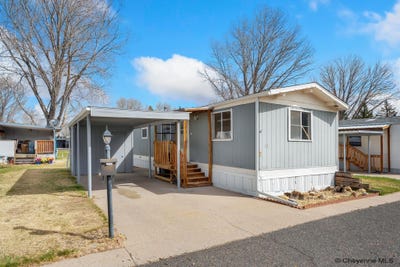 /international/us/3901-ridge-rd-cheyenne-wy-110106842104/