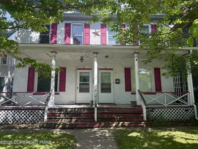 /international/us/26-28-n-green-street-east-stroudsburg-pa-110110078179/