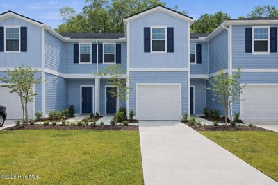 /international/us/592-sandy-hollow-drive-jacksonville-nc-110106229361/