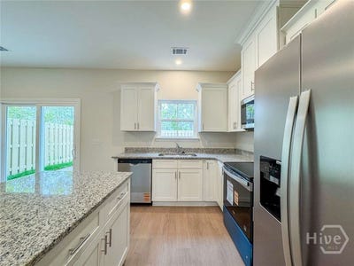 /international/us/111-heirloom-road-hinesville-ga-110106216186/