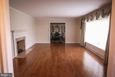 /international/us/27135-e-lillian-street-hebron-md-110100622492/