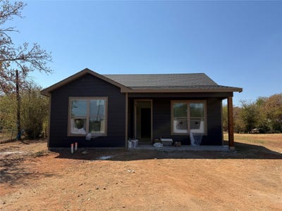 /international/us/414-e-belknap-street-jacksboro-tx-110109257776/