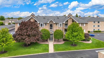 /international/us/7809-bristol-park-drive-tinley-park-il-110107857069/