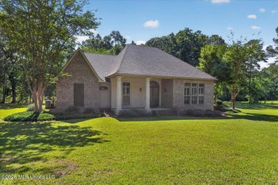 /international/us/1043-stonegate-drive-mccomb-ms-110108118418/