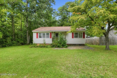 /international/us/407-apache-trail-edenton-nc-110120498140/