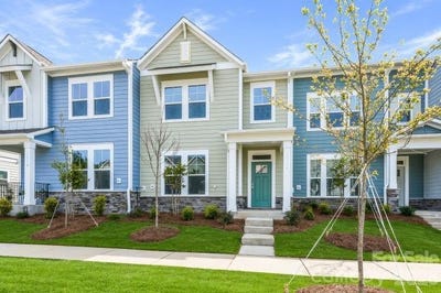 /international/us/10116-mamillion-drive-huntersville-nc-110104589870/