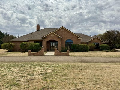 /international/us/7211-olton-rd-plainview-tx-110107196510/