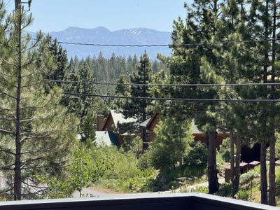 /international/us/16680-skislope-way-truckee-ca-110108850966/