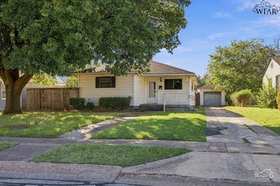 /international/us/4304-mccutchen-avenue-wichita-falls-tx-110120458803/