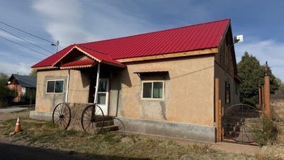 /international/us/2-san-antonio-spur-las-vegas-nm-110106925263/