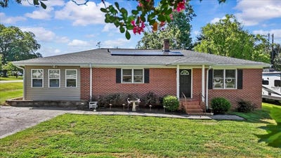 /international/us/203-bethany-church-road-moore-sc-110101023306/