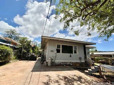 /international/us/85-1065-pilokea-street-waianae-hi-110108258808/
