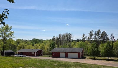 /international/us/11702-e-mail-road-gordon-wi-110106980481/
